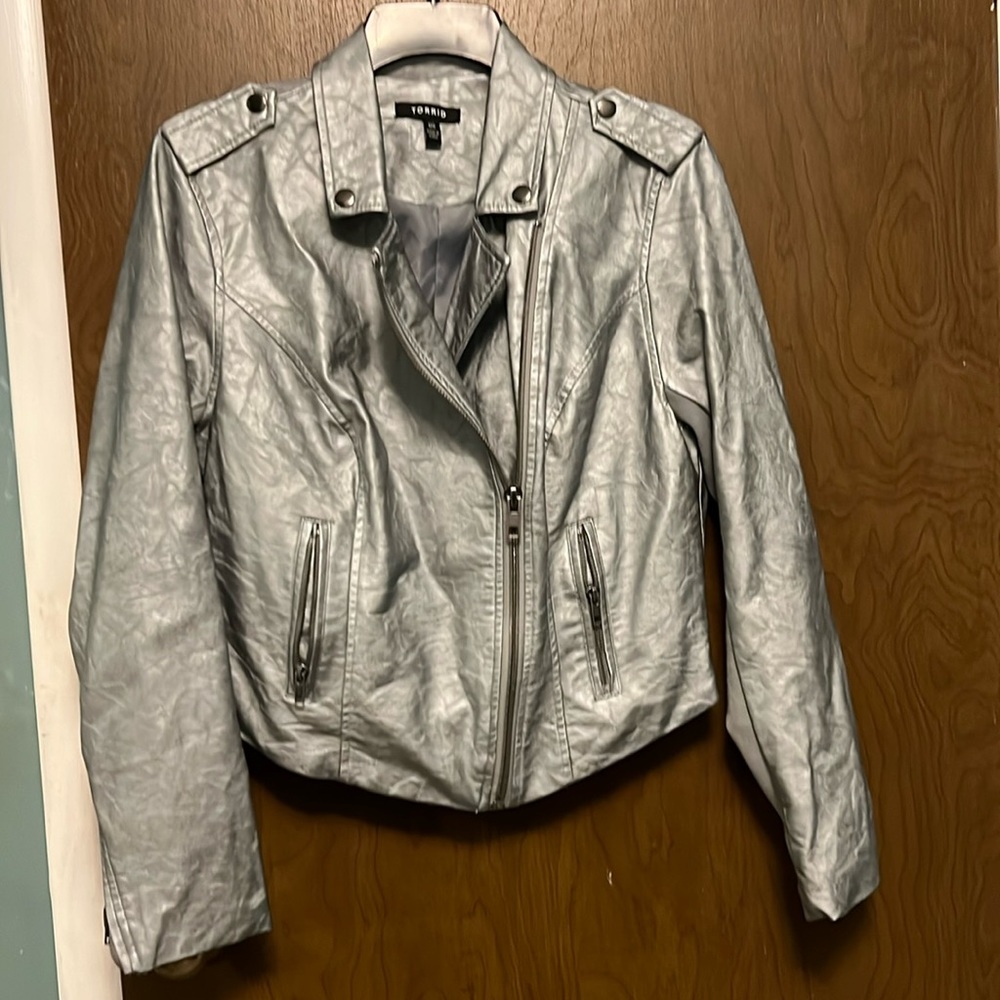 Torrid silver faux leather moto jacket size 00 (M)